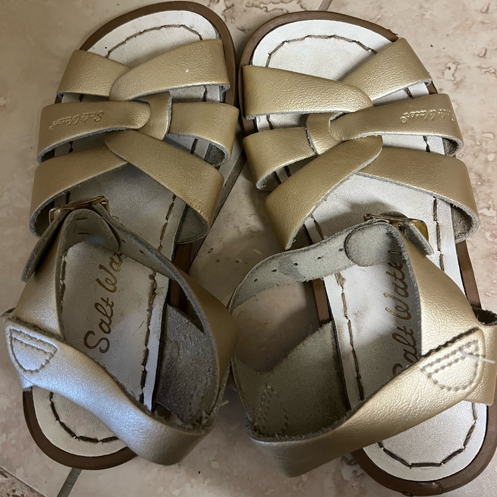 Saltwater sandals. Gold. Toddler size 9.